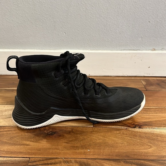 Jordan Zoom Basketball Shoes - Picture 9 of 11